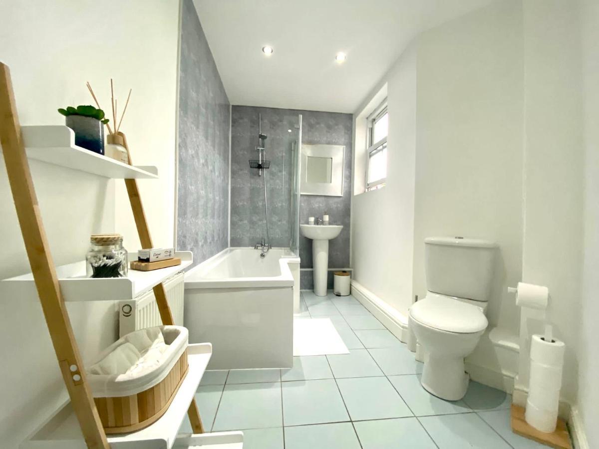 Lovely Stylish Apartment Near Penny Lane! Free Parking Liverpool Luaran gambar